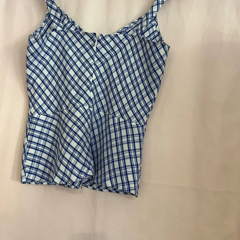 Lewit Blue and White Asymmetrical Fitted Camisole - Picture 3 of 6